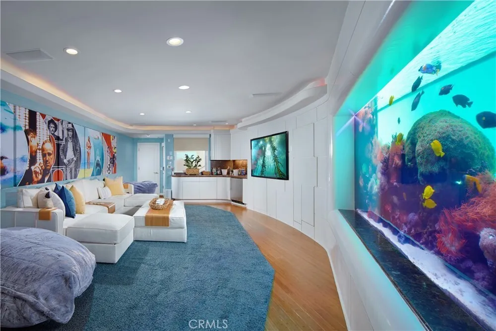 1510 E Oceanfront, Newport Beach, CA 92661