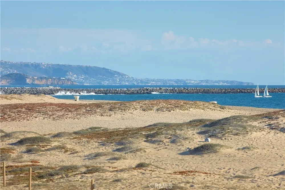 1510 E Oceanfront, Newport Beach, CA 92661