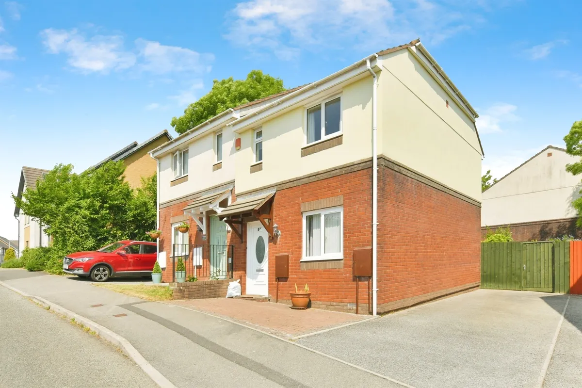 Hickory Drive, Plympton