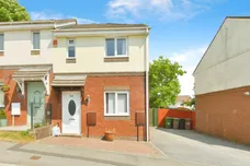 Hickory Drive, Plympton