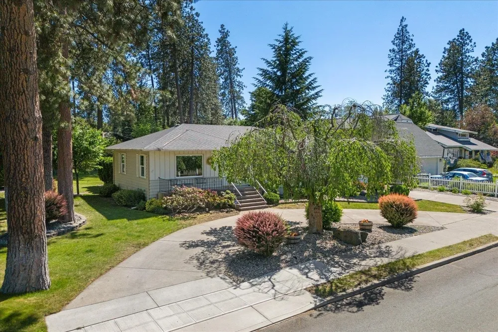 956 E 30th Ave, Spokane, WA 99203