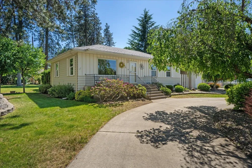 956 E 30th Ave, Spokane, WA 99203