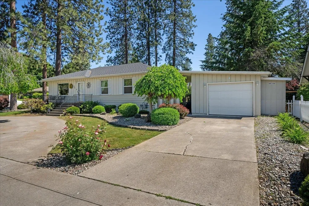 956 E 30th Ave, Spokane, WA 99203