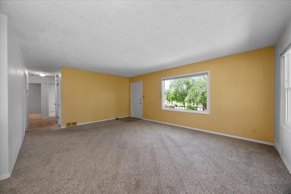956 E 30th Ave, Spokane, WA 99203