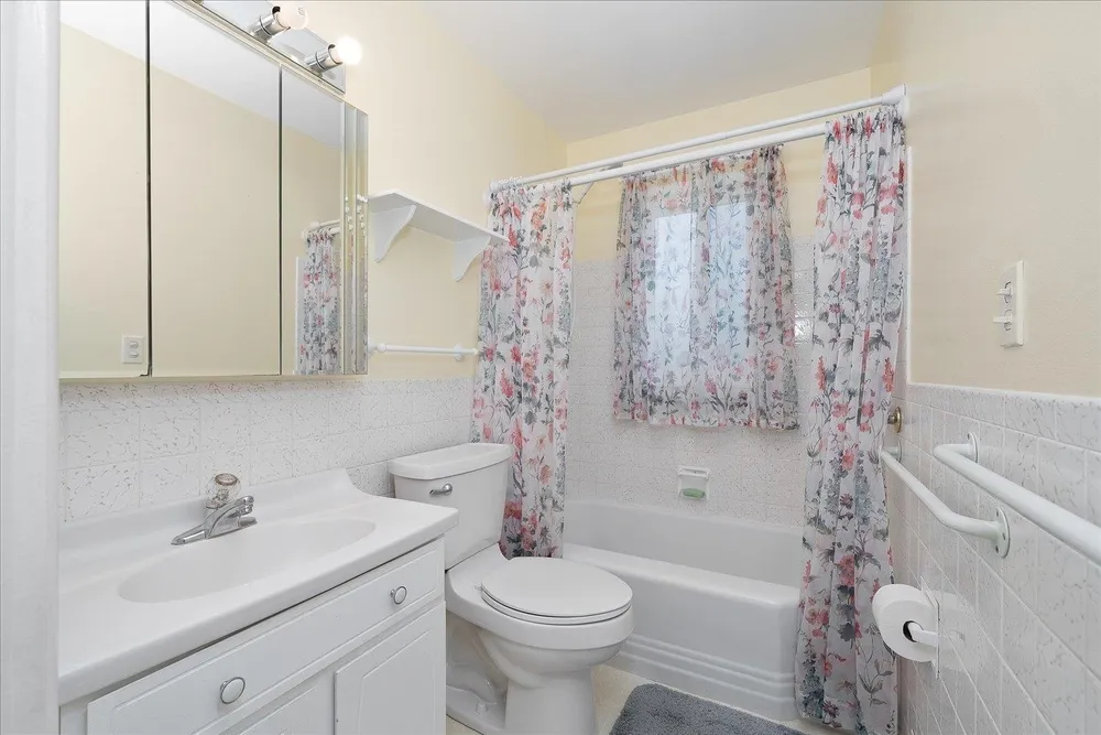 956 E 30th Ave, Spokane, WA 99203