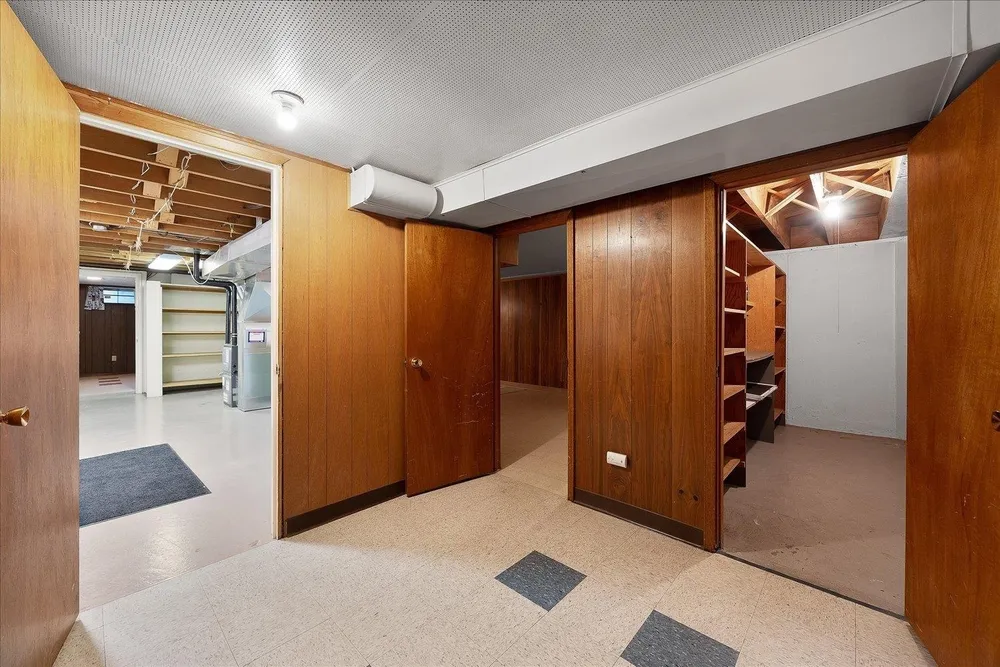 956 E 30th Ave, Spokane, WA 99203
