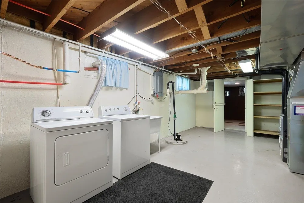 956 E 30th Ave, Spokane, WA 99203