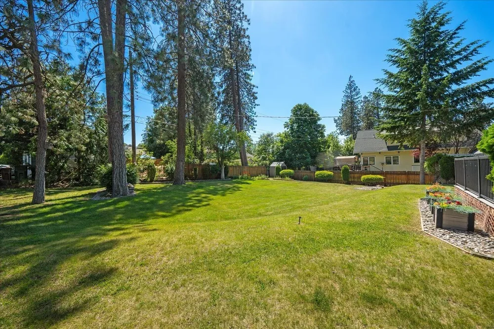 956 E 30th Ave, Spokane, WA 99203