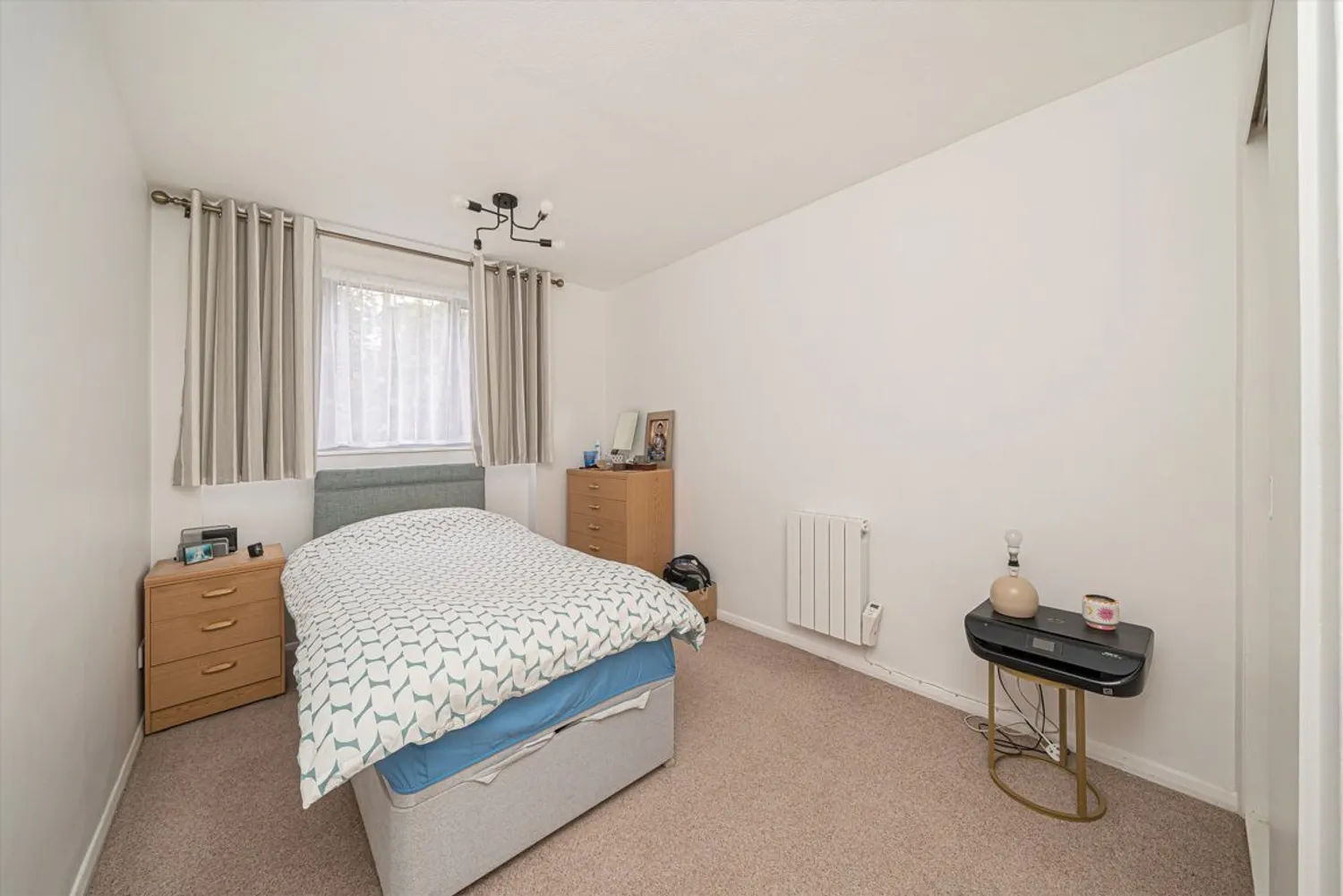 Brockley Combe, Weybridge, KT13 photo 5