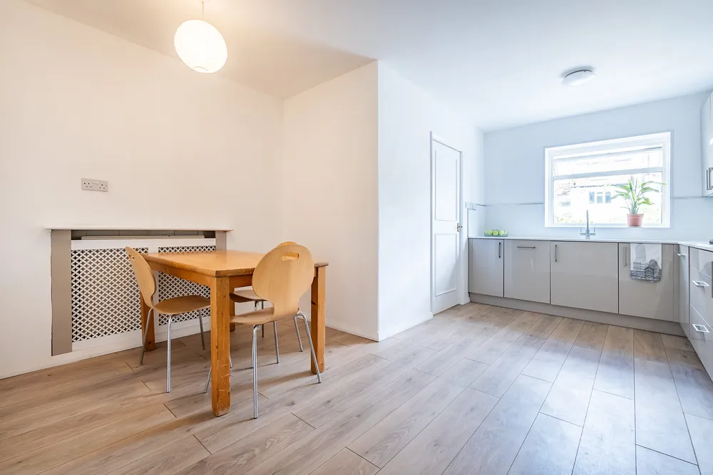 Brentcot Close, Ealing, W13