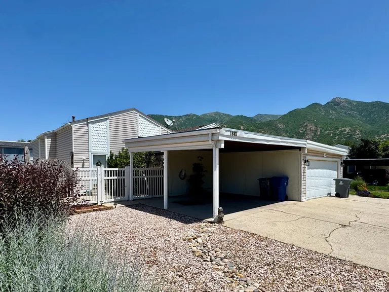 1882 E 5775 S, South Ogden, UT 84403