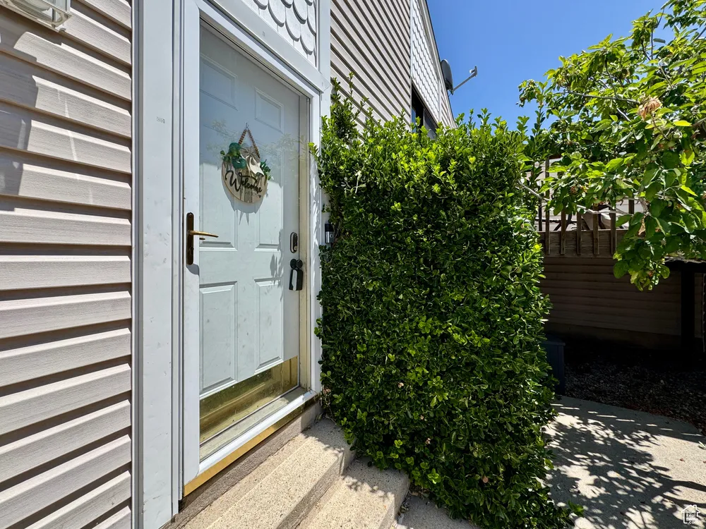 1882 E 5775 S, South Ogden, UT 84403