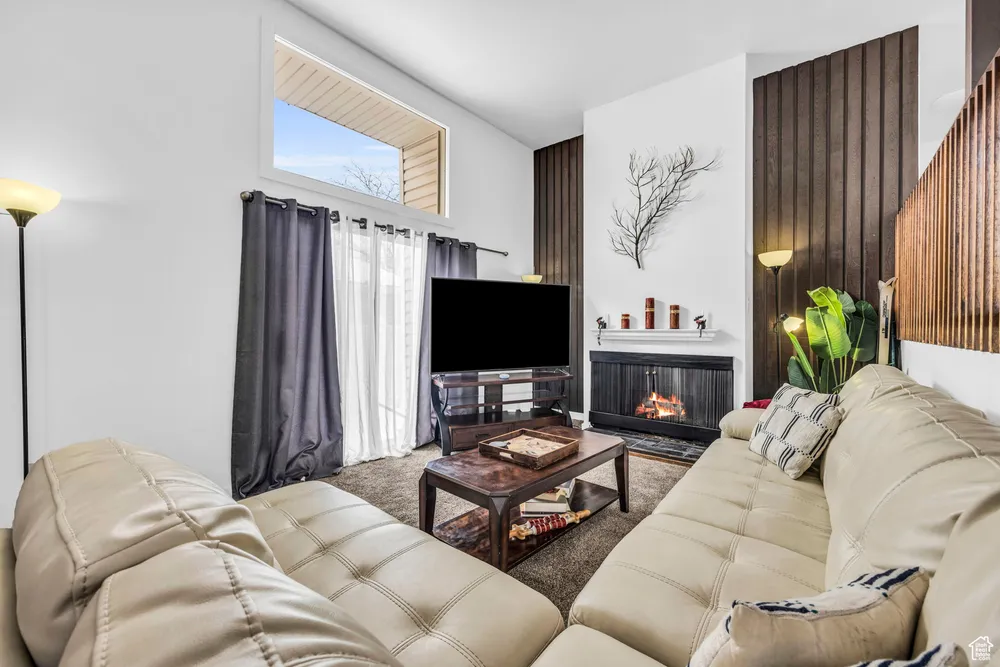 1882 E 5775 S, South Ogden, UT 84403