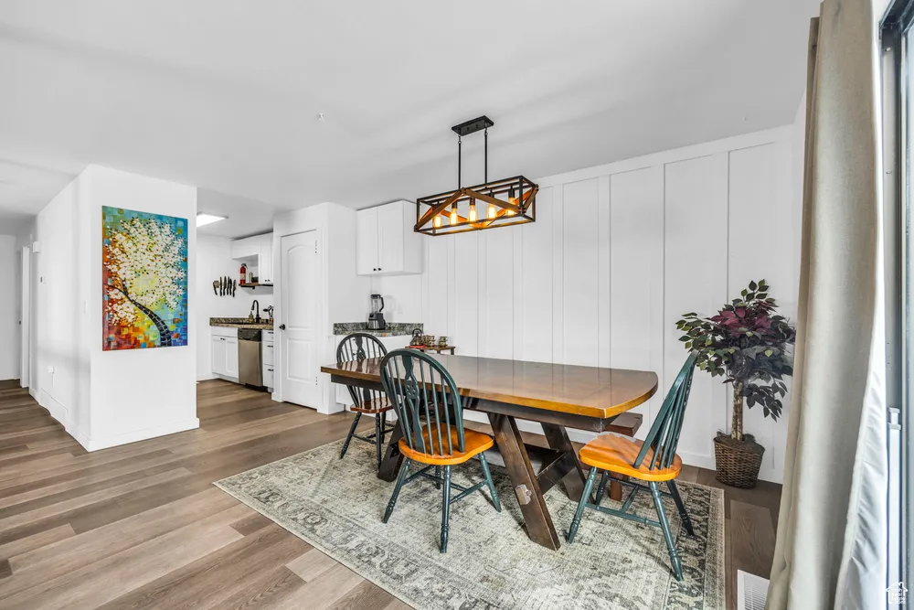 1882 E 5775 S, South Ogden, UT 84403