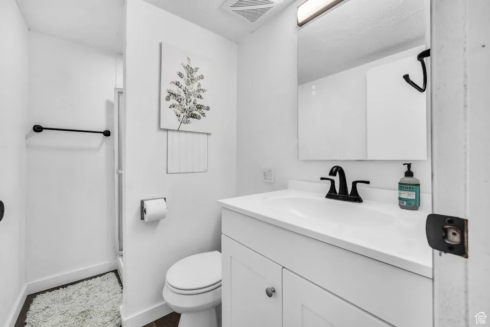 1882 E 5775 S, South Ogden, UT 84403