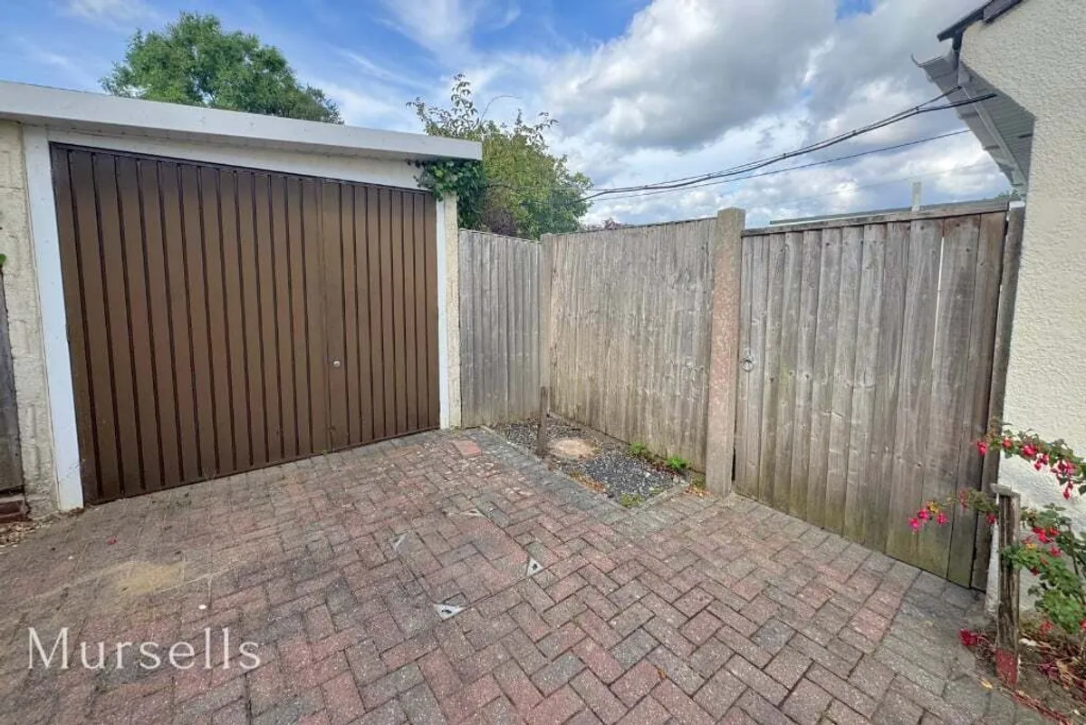Burbidge Close, Lytchett Matravers, Poole, BH16