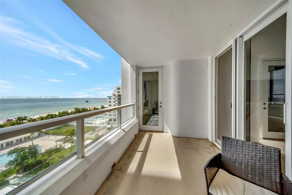 5005 Collins Ave, Miami Beach, FL 33140