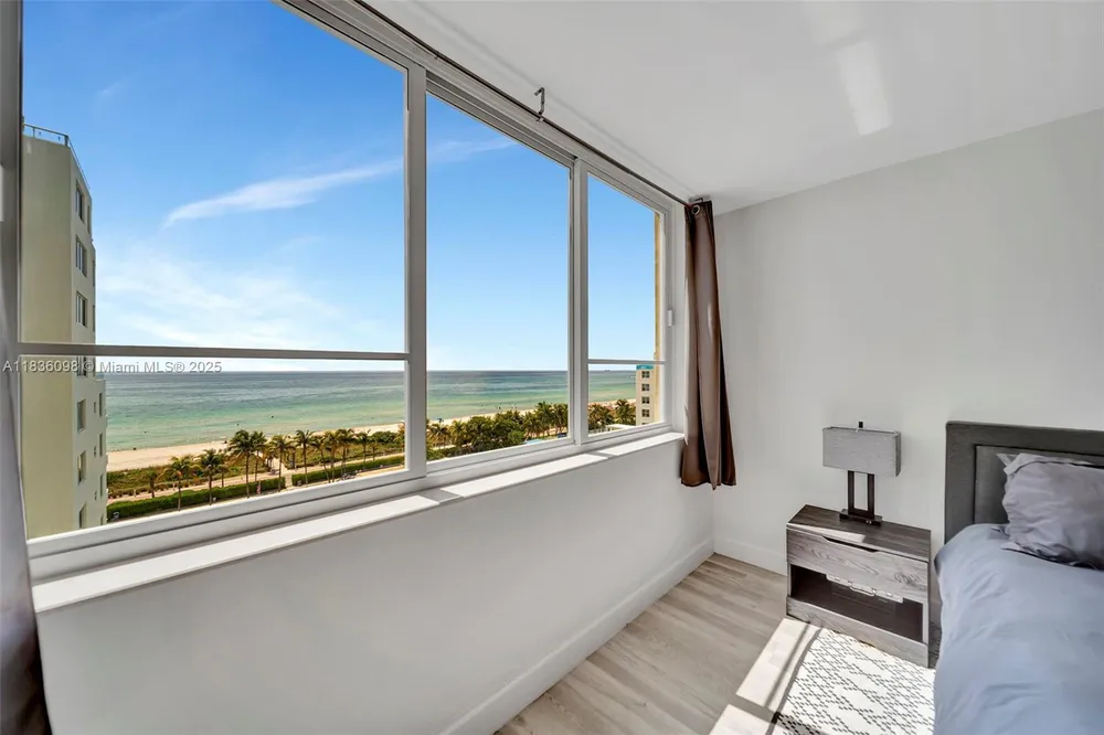 5005 Collins Ave, Miami Beach, FL 33140