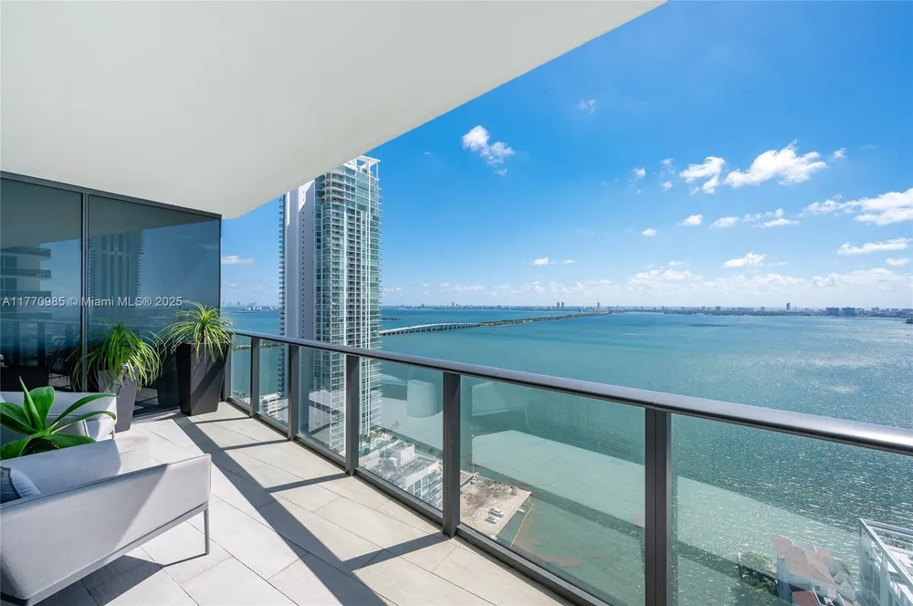460 NE 28th St, Miami, FL 33137