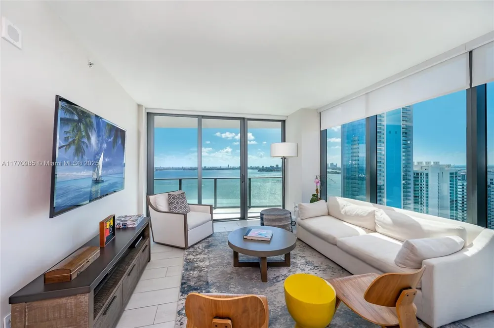 460 NE 28th St, Miami, FL 33137