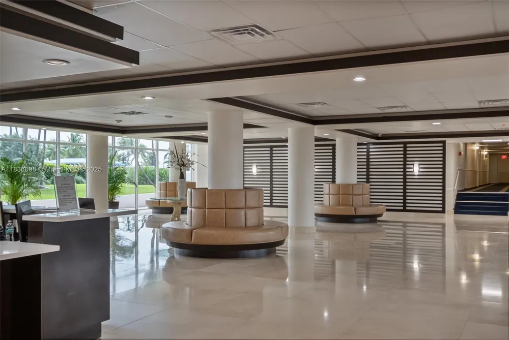 5005 Collins Ave, Miami Beach, FL 33140