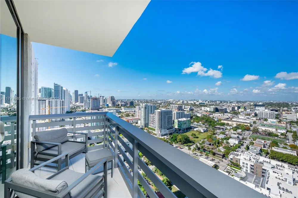 460 NE 28th St, Miami, FL 33137