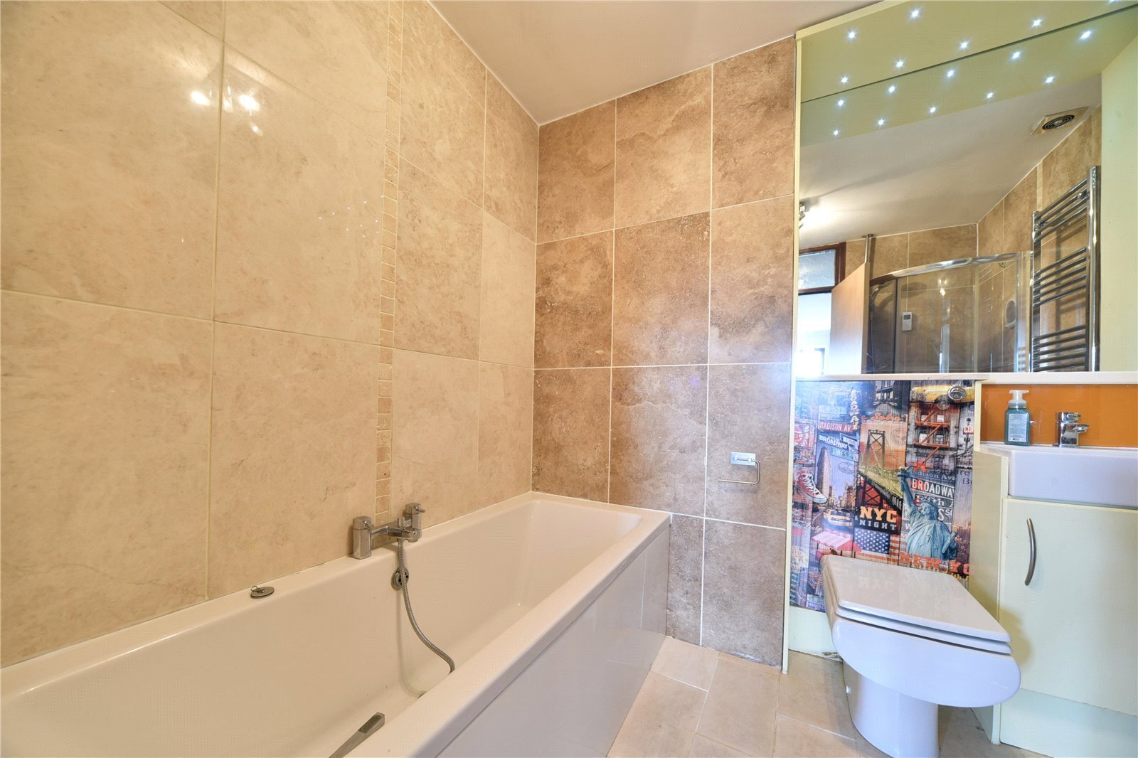 Kingsway, Mildenhall, Bury St. Edmunds, Suffolk, IP28 Image 9