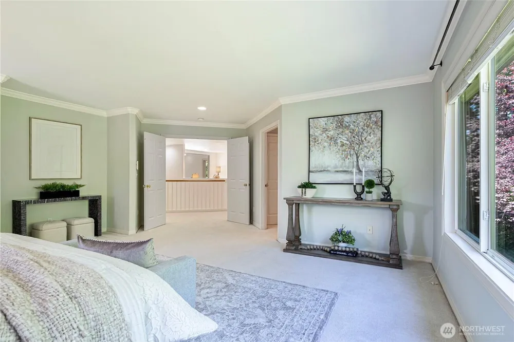 4812 162nd Pl SE, Bellevue, WA 98006