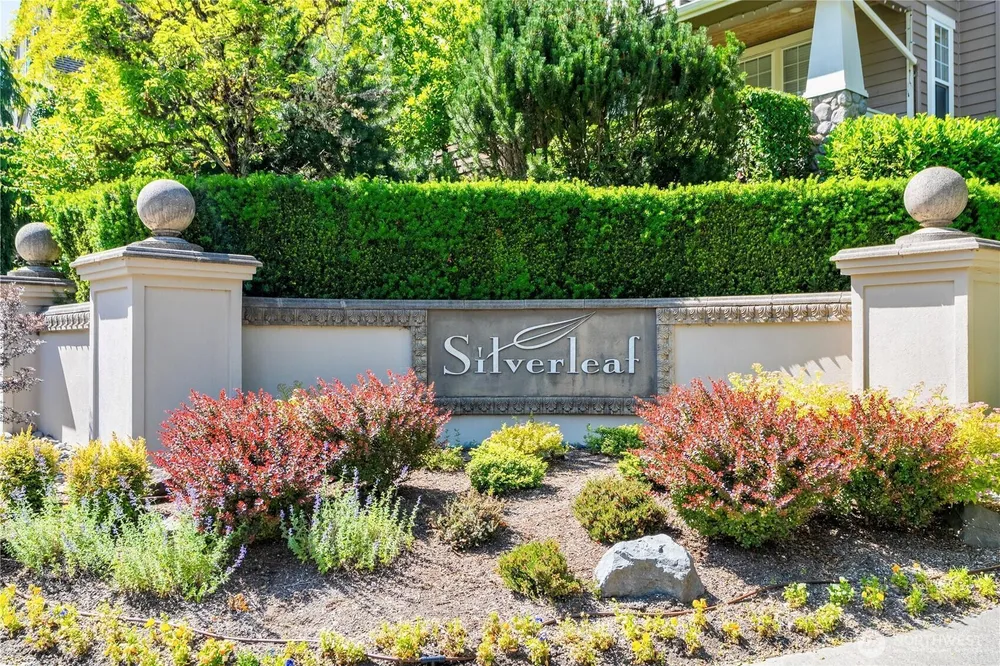 4812 162nd Pl SE, Bellevue, WA 98006