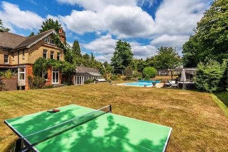 Rockfield Road, Oxted, RH8