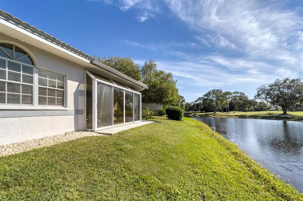 5662 Long Common Circle, Sarasota, FL 34235