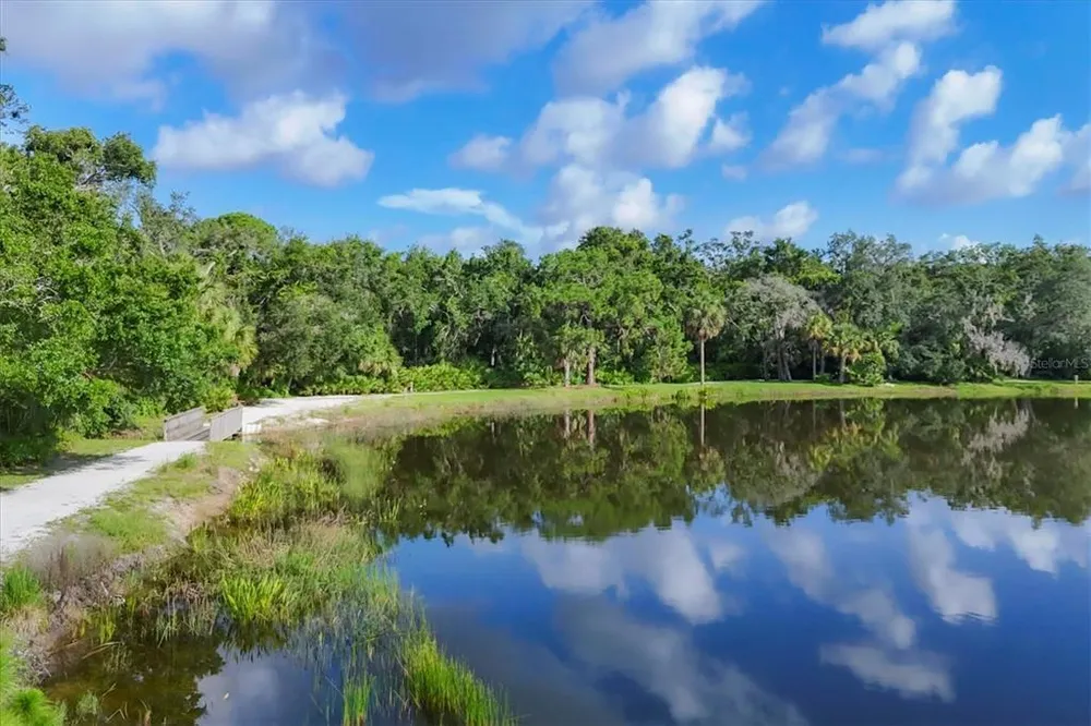 5662 Long Common Circle, Sarasota, FL 34235