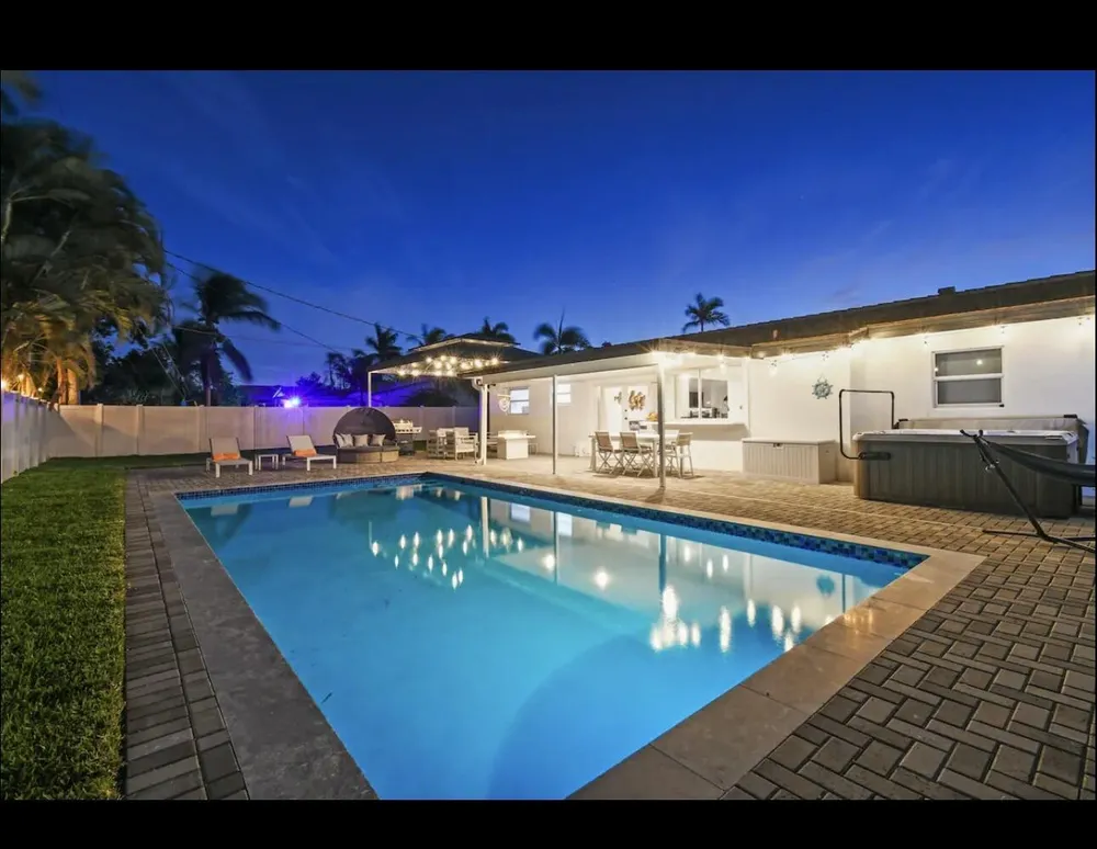5040 NE 22nd Ave, Pompano Beach, FL 33064
