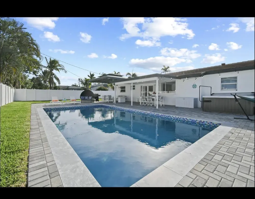 5040 NE 22nd Ave, Pompano Beach, FL 33064