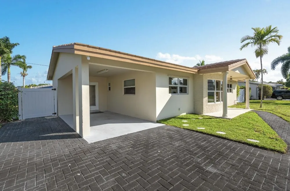 5040 NE 22nd Ave, Pompano Beach, FL 33064
