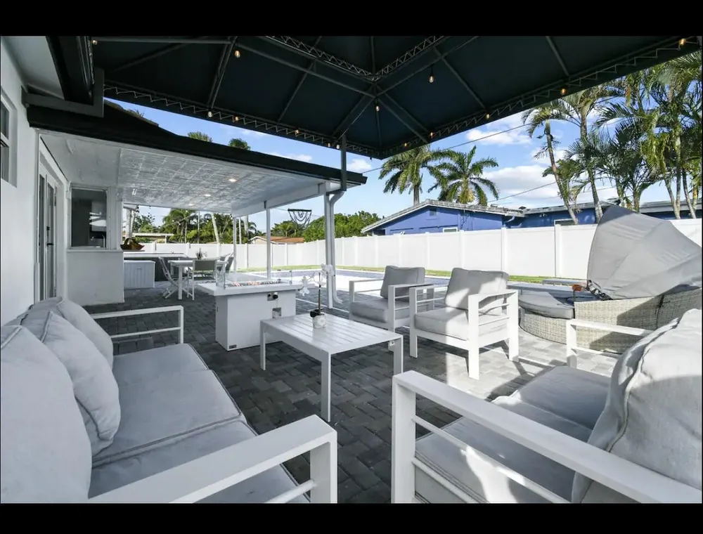 5040 NE 22nd Ave, Pompano Beach, FL 33064