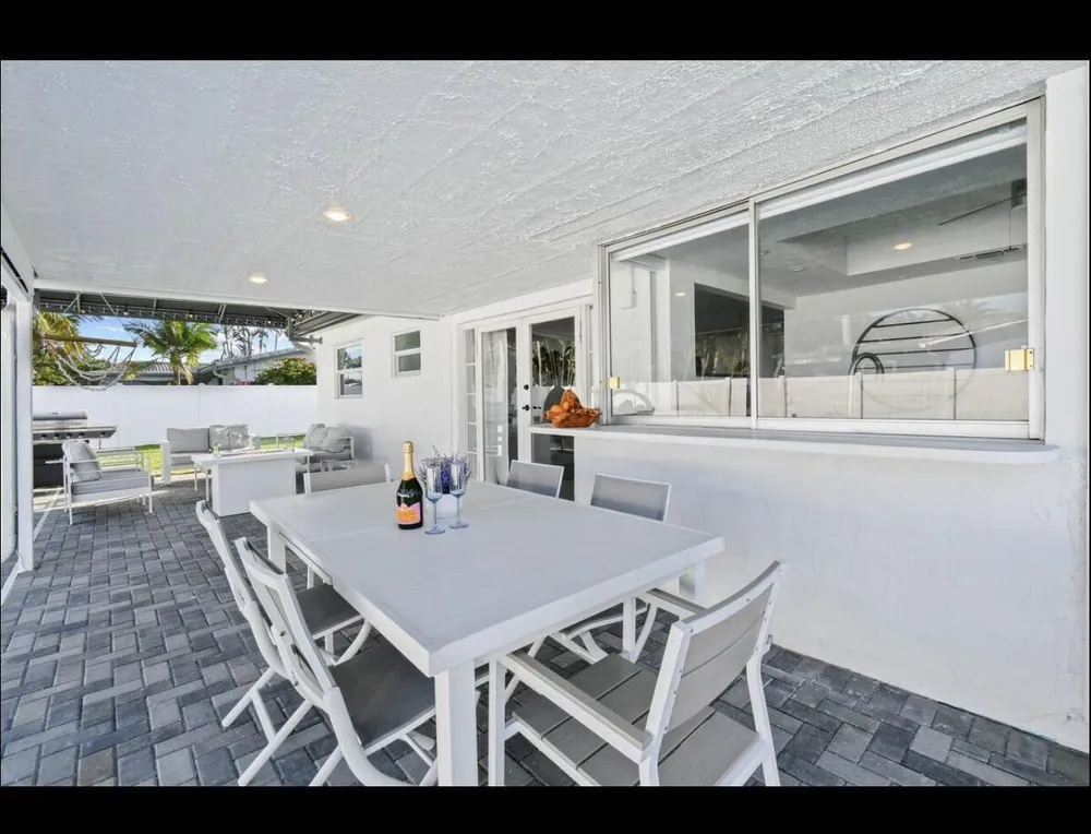 5040 NE 22nd Ave, Pompano Beach, FL 33064
