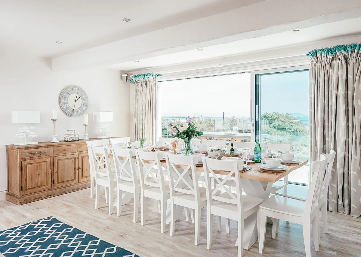 Rhoscolyn, Holyhead, Sir Ynys Mon, LL65