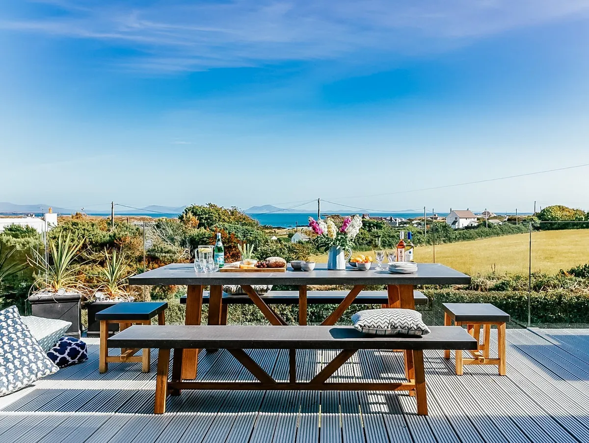 Rhoscolyn, Holyhead, Sir Ynys Mon, LL65