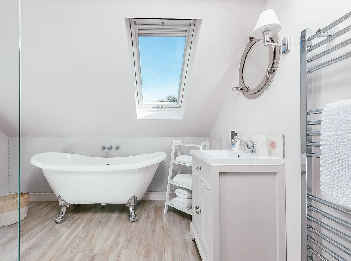 Rhoscolyn, Holyhead, Sir Ynys Mon, LL65