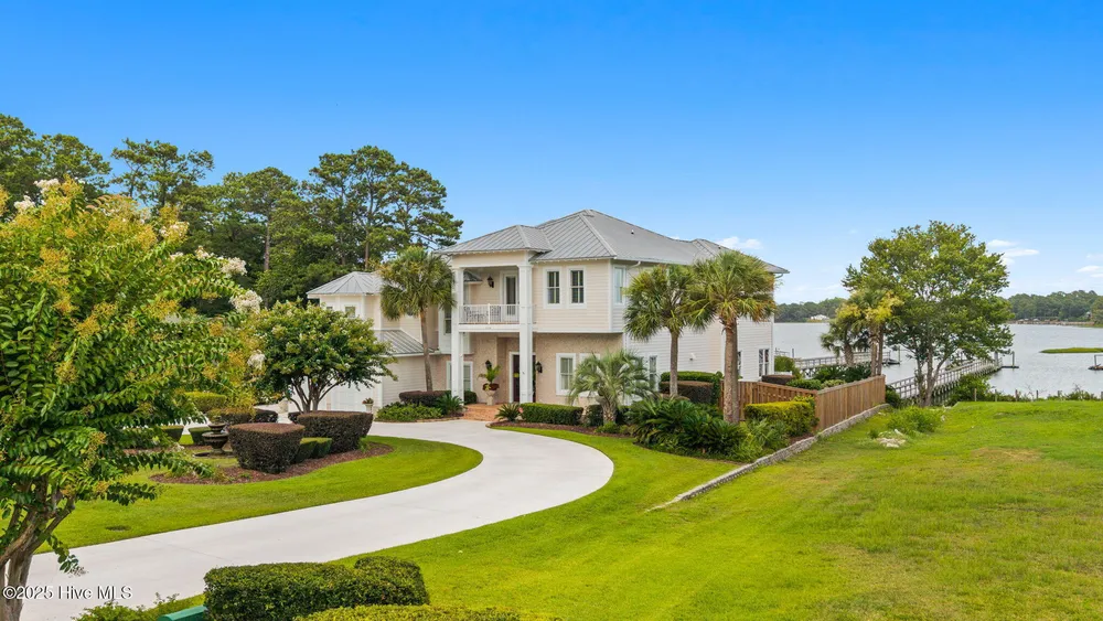 1224 Riverbend Dr SW, Shallotte, NC 28470