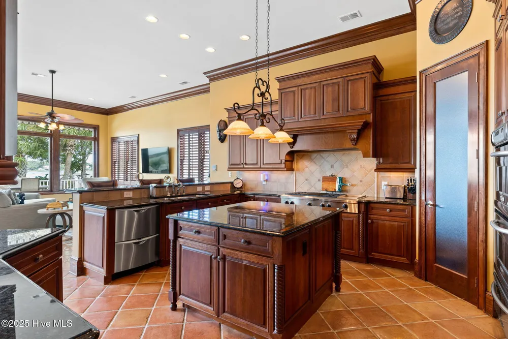 1224 Riverbend Dr SW, Shallotte, NC 28470