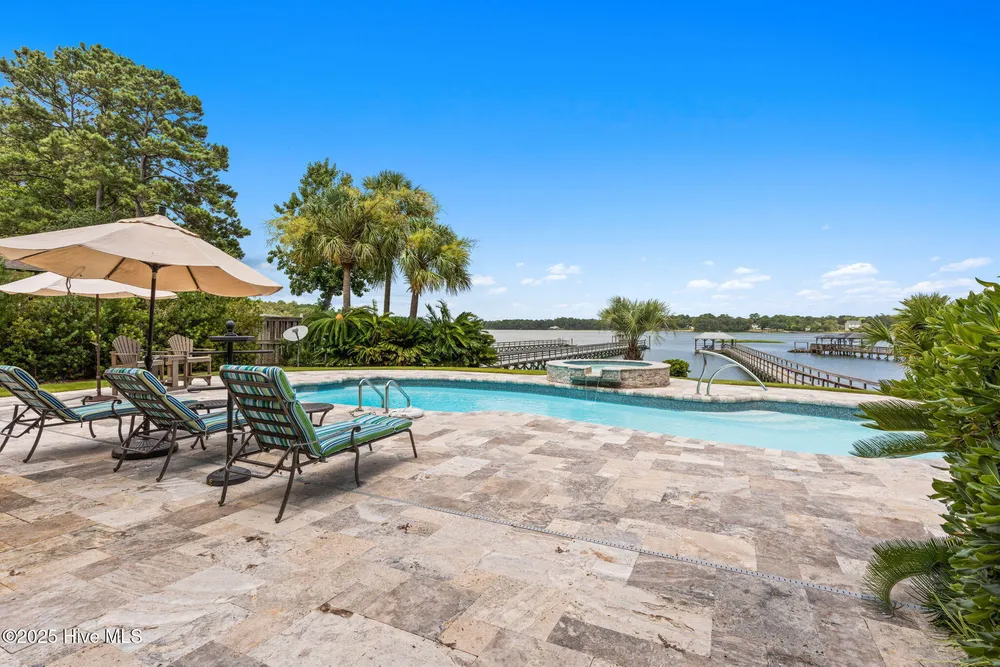 1224 Riverbend Dr SW, Shallotte, NC 28470
