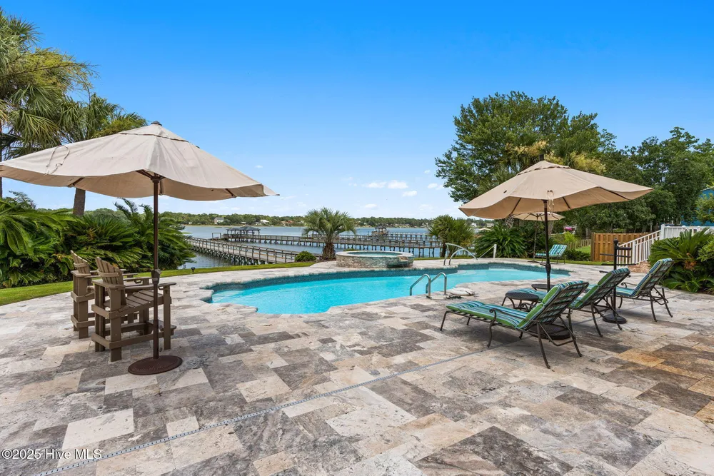 1224 Riverbend Dr SW, Shallotte, NC 28470