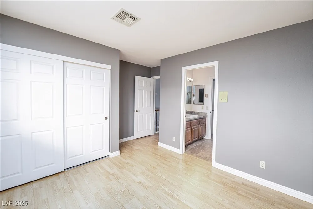9021 Feather River Ct, Las Vegas, NV 89117