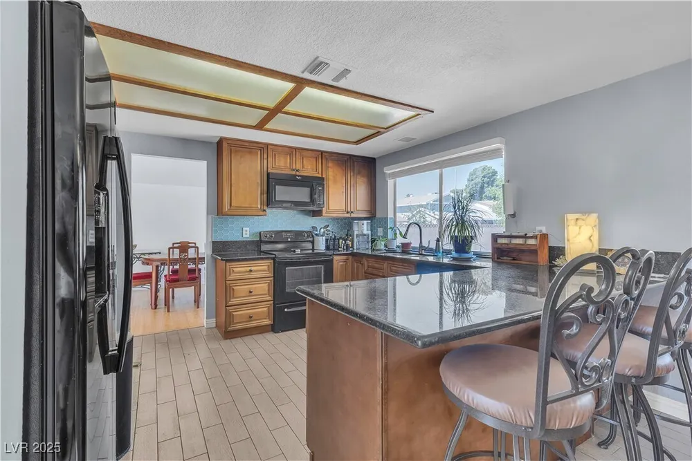 1808 Piccolo Way, Las Vegas, NV 89146