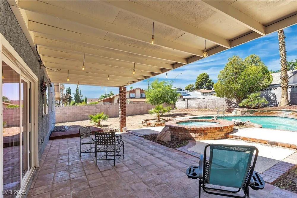 1808 Piccolo Way, Las Vegas, NV 89146