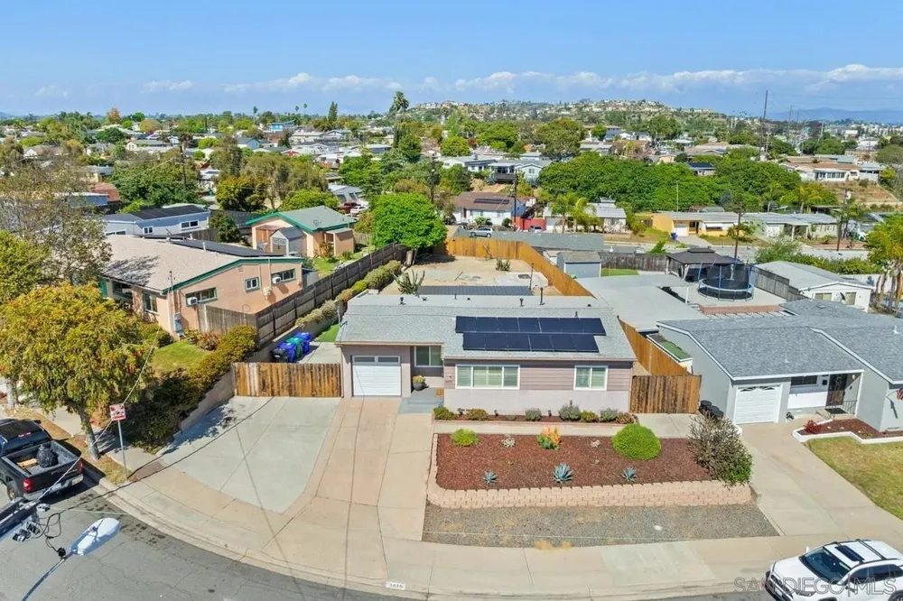 3675 Nassau Dr, San Diego, CA 92115