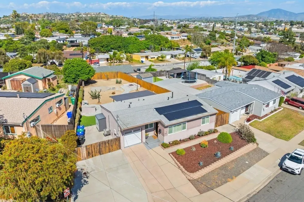 3675 Nassau Dr, San Diego, CA 92115