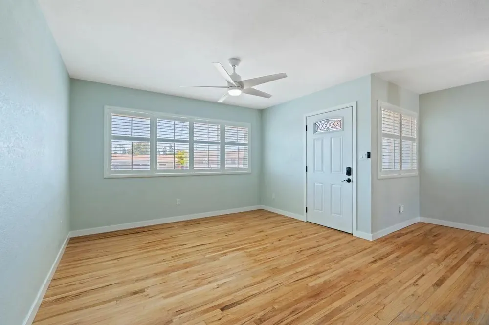 3675 Nassau Dr, San Diego, CA 92115